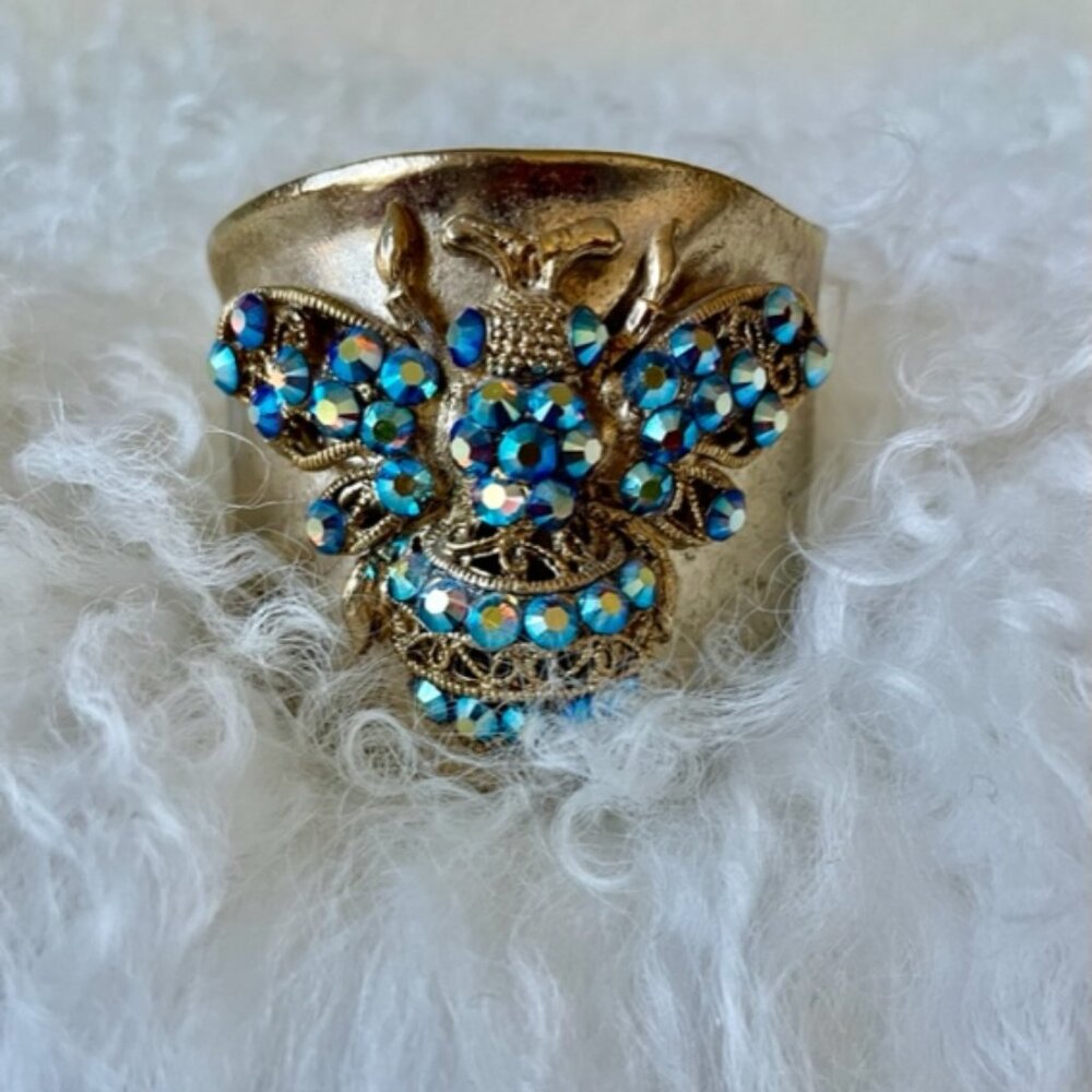 Crystal Bee Cuff Bracelet w/ clasp